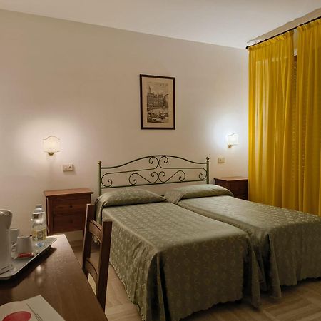 Hotel I Platani Siena Ngoại thất bức ảnh